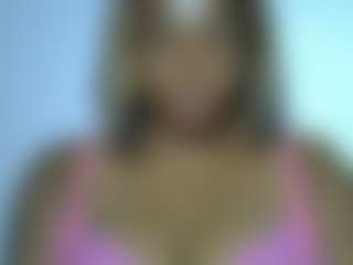 Live cam show with Lady Noire - Big Nipples on sexylive.show