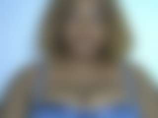 Live cam show with Lady Noire - Sph on live18s.com