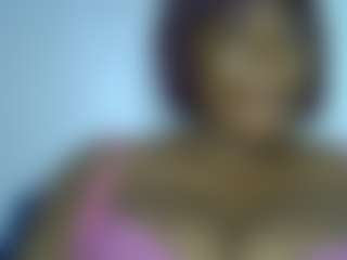 Live cam show with Lady Noire - Big Nipples on xDating