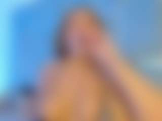 Bellotaht's Live Sex Cam Show