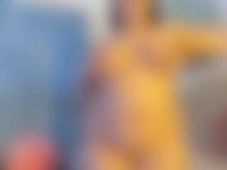 Live cam show with Bellotaht - Living Room on StripNow