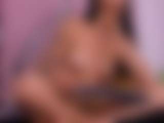 Live cam show with Freyaht - Cute on studioflirtlive.com