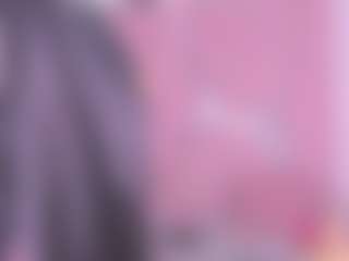 Live cam show with Freyaht - Living Room on sexylivex.com