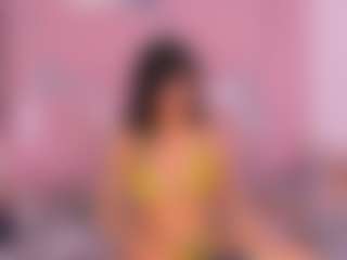 Live cam show with Freyaht - Fingers on Camsoda