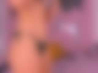 Live cam show with Freyaht - Erotic Dance on Livezox