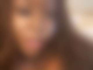 hennybabii22's Live Sex Cam Show