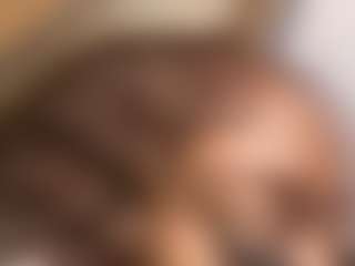 hennybabii22's Live Sex Cam Show