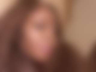 hennybabii22's Live Sex Cam Show