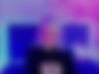 Live cam show with JoannLowe - Curvy on Fling VIP Chat