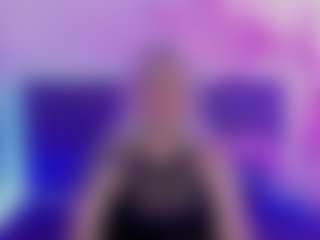 Live cam show with JoannLowe - Flashing on livesuperchat.net
