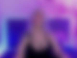 Live cam show with JoannLowe - Average on Fapmatic.com