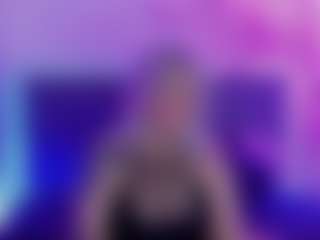 Live cam show with JoannLowe - BBW College on CamClone