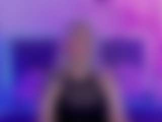Live cam show with JoannLowe - College Curvy on fapnchat