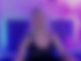 Live cam show with JoannLowe - Blue Eyes on TeamSkeetLive