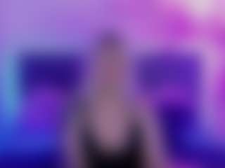 Live cam show with JoannLowe - Bald on Camsoda Late Night