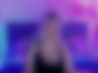 Live cam show with JoannLowe - Nipple Piercings on Camming Site