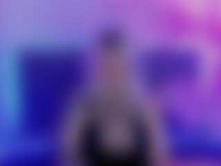 Live cam show with JoannLowe - Bald on madthumbs