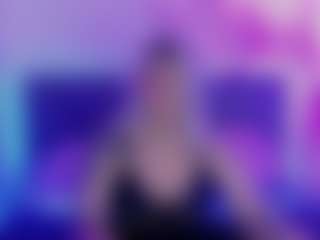 Live cam show with JoannLowe - College on Camsoda