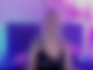 Live cam show with JoannLowe - Striptease Young Adult on Camsoda