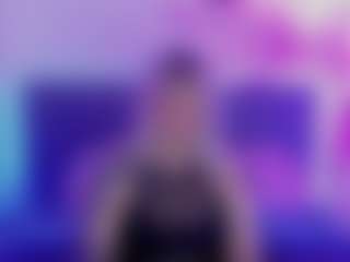 Live cam show with JoannLowe - Bald on Camsoda.co