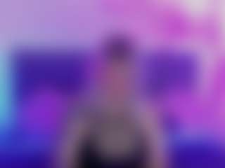 Live cam show with JoannLowe - Cute on Camsoda