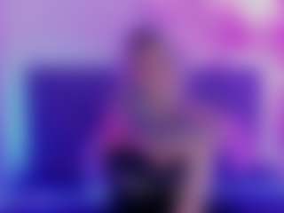 Live cam show with JoannLowe - Bald on Fling VIP Chat