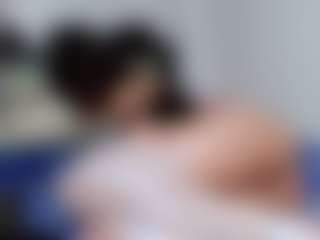 kristalkisslove21's Live Sex Cam Show