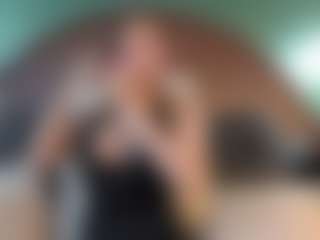 shannel-queen's Live Sex Cam Show