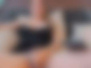 shannel-queen's Live Sex Cam Show