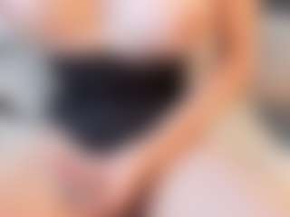 shannel-queen's Live Sex Cam Show
