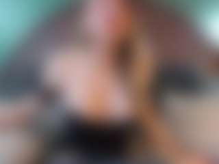 Live cam show with shannel-queen - Brown Eyes on Gym Cam Girls