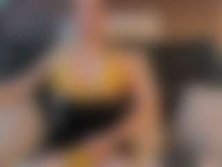 shannel-queen's Live Sex Cam Show