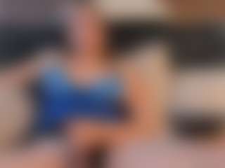Live cam show with shannel-queen - Tease on CamClone