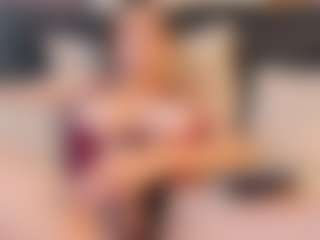 Live cam show with shannel-queen - Brown Eyes on Soda Cam