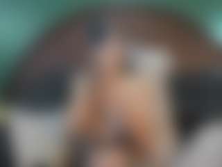 Live cam show with shannel-queen - Tease on LiveSexCams6