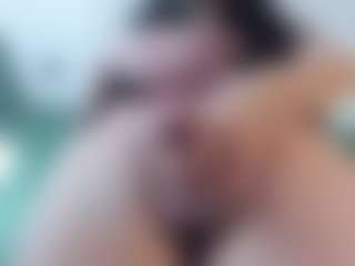 shannel-queen's Live Sex Cam Show