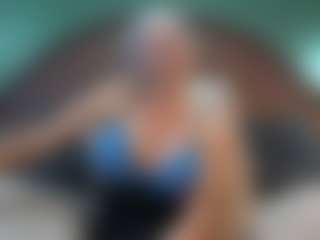 shannel-queen's Live Sex Cam Show