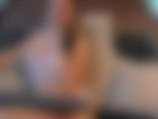 Live cam show with shannel-queen - Tease on intimatelivegirls.com