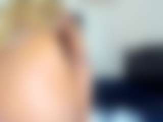 RiyaPolo's Live Sex Cam Show