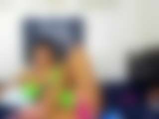 Live cam show with RiyaPolo - Spank Mature on Chatstar