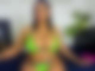 Live cam show with RiyaPolo - Kinky on Camsoda