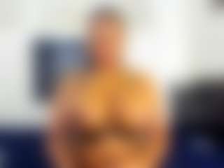 Live cam show with RiyaPolo - Mature Young Adult on Chatstar