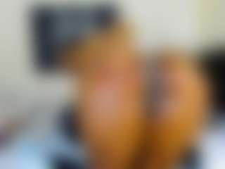 Live cam show with RiyaPolo - BBW Mature on StripNow