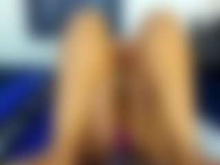 RiyaPolo's Live Sex Cam Show