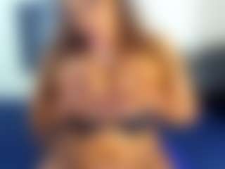 RiyaPolo's Live Sex Cam Show