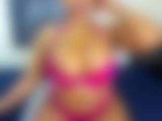 Spettacolo in cam dal vivo con RiyaPolo - Foot Fetish su Camsoda