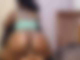Live cam show with cupcakexglossy - Spank on alttransgirls
