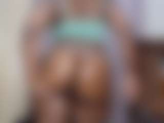 Live cam show with cupcakexglossy - Ebony on milfzrlive.com | kenya