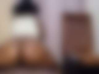 Live cam show with cupcakexglossy - Black Toys on Camsoda