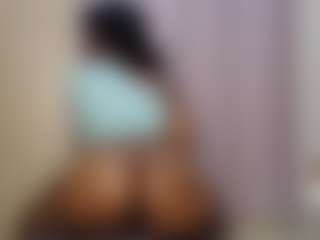 Live cam show with cupcakexglossy - Ebony on Camsoda | kenya